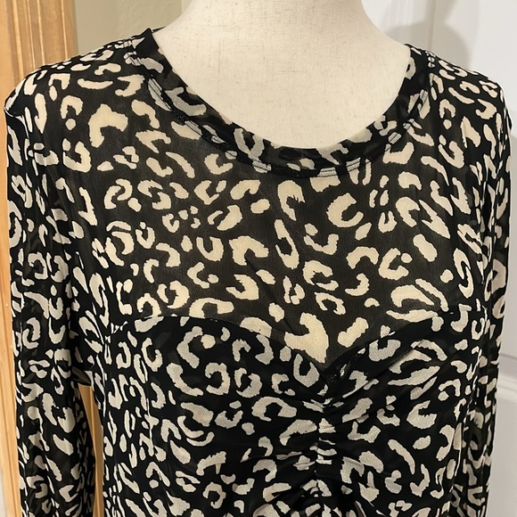 Cabi Sweetheart Top #4163 Black Ivory animal print - Size M - Picture 2 of 4